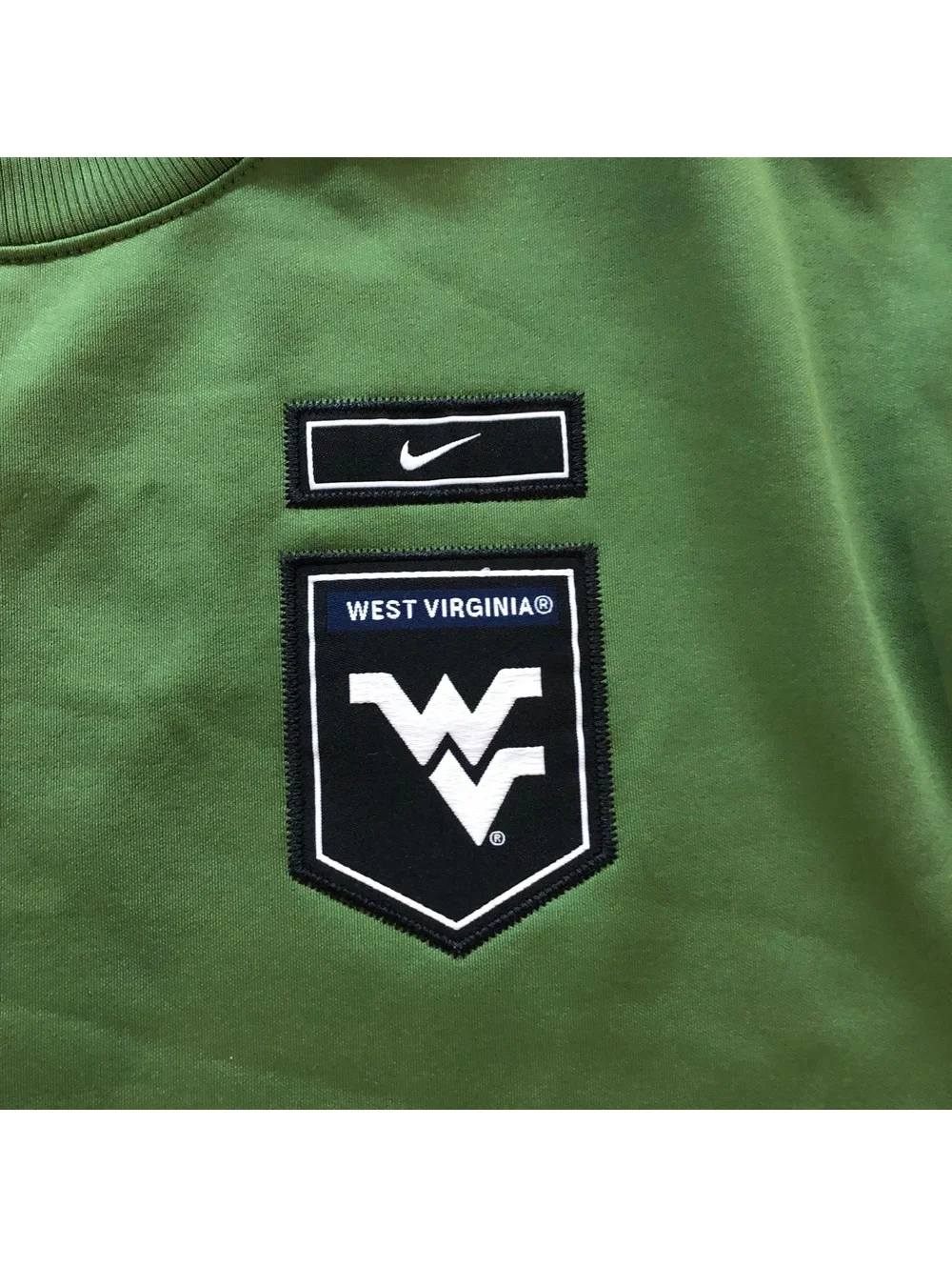 Nike sweatshirt does
